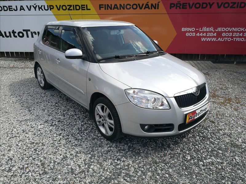 Škoda Fabia 1,4 i 16v klima - fotka 2 z 15