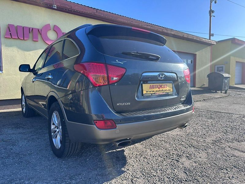 Hyundai ix55 3.0CRDi V6 4x4/7-míst/Výhřev - fotka 5 z 39