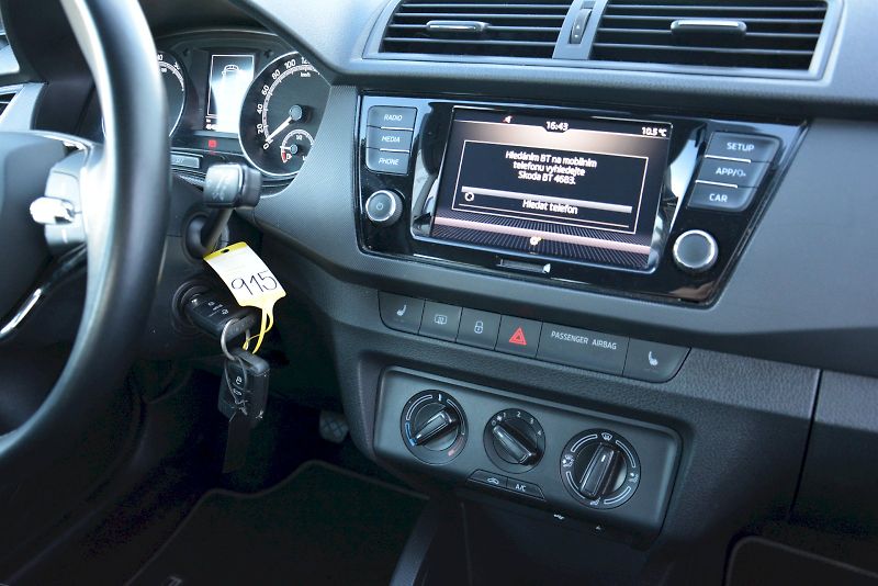 Škoda Fabia (2021) 1.0 MPI 44 KW Ambition PLUS 12 - fotka 24 z 25