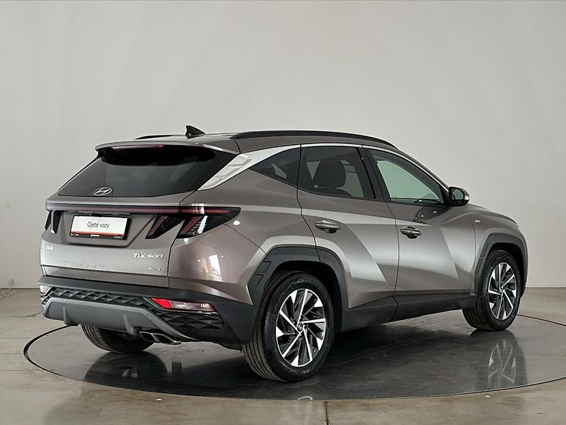 Hyundai Tucson Style 4x4 DCT - fotka 2 z 30