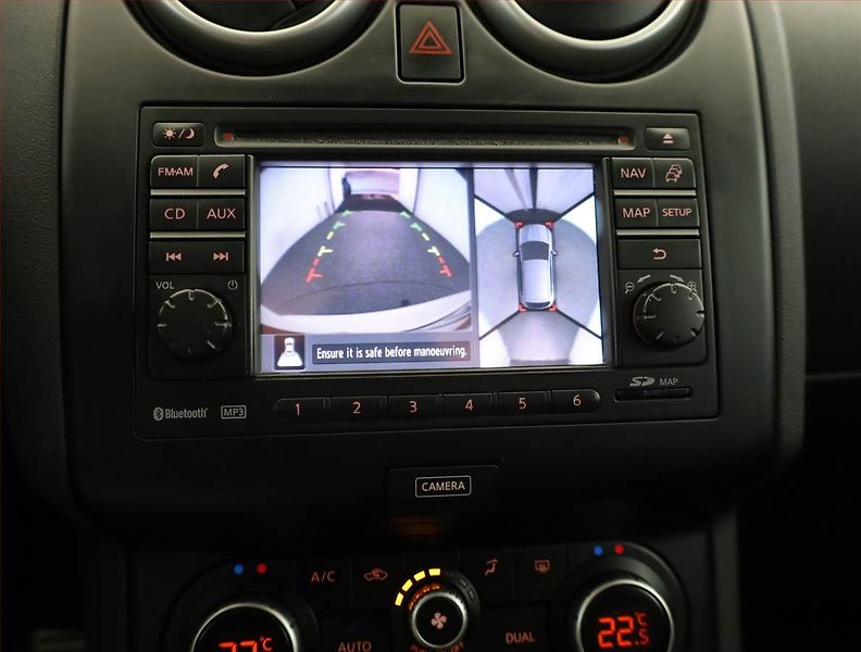 Nissan Qashqai (2012) 1.6 dCi, Serv.kniha, Navi - fotka 12 z 14