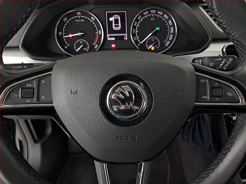 Škoda Superb (2019) Style 2.0 TDI, Automat, Kůže - fotka 20 z 22