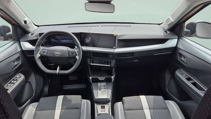 Opel Frontera (2026) Edition Hybrid 1.2 TURBO (81kW - fotka 16 z 40