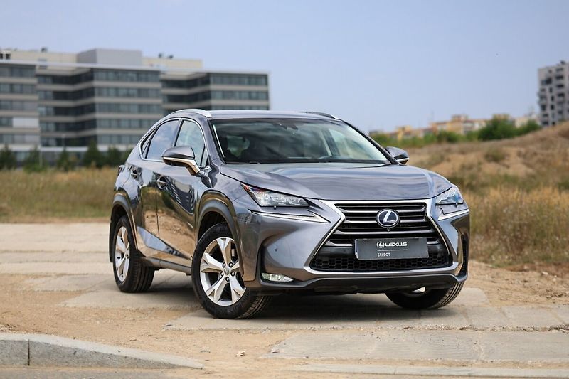 Lexus NX 300h 300H 2,5 HEV PREMIUM (LUXURY) - fotka 2 z 33