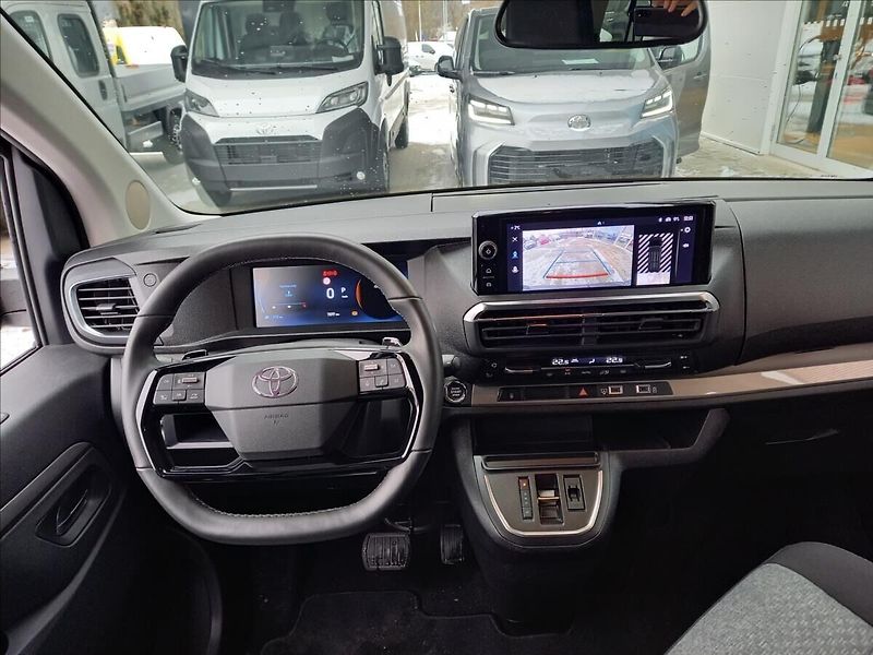 Toyota ProAce Verso L2 2,0D 177k AT8 Family 8S  FU - fotka 10 z 11