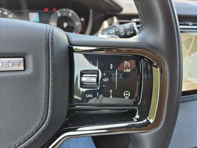 Land Rover Range Rover Velar 2,0 D200 AWD SE - fotka 18 z 19