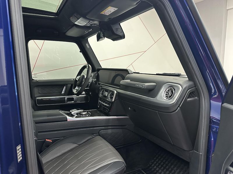 Mercedes-Benz Třídy G (2020) G63 AMG*MASÁŽE*EXCLUSIVE INTER - fotka 10 z 14