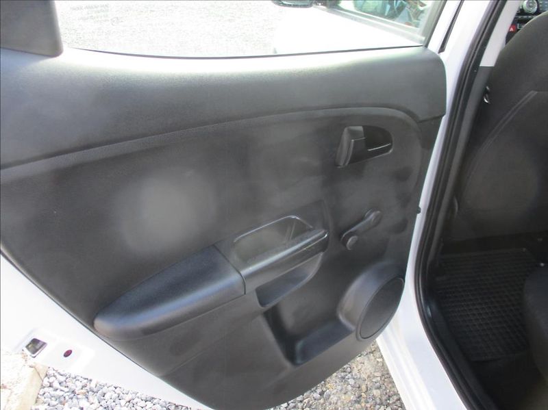 Kia Venga 1,4 i, klima,servis,2.maj,CZ, - fotka 15 z 39