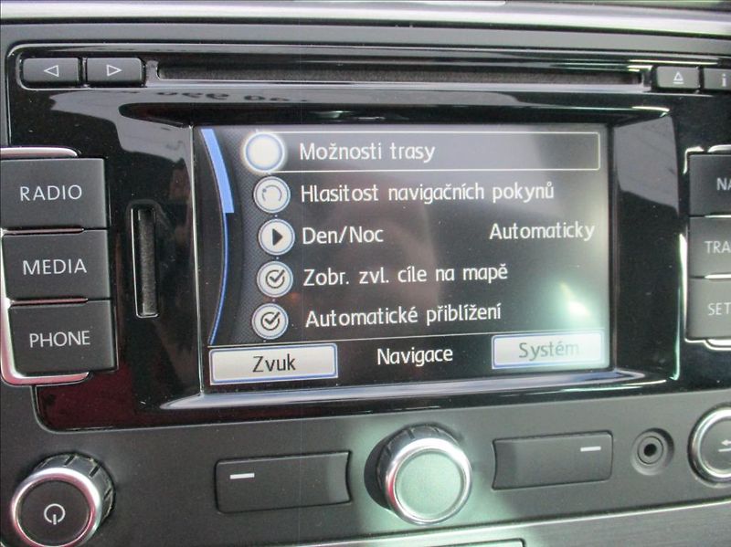 Volkswagen Passat 1,4 TSI,DSG,aut.klima,Navi, - fotka 23 z 47