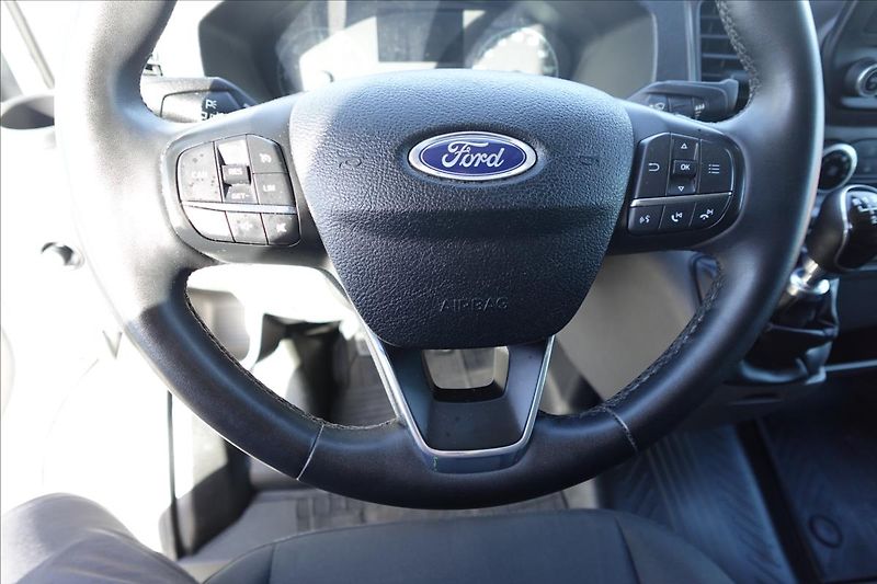 Ford Transit 2,0 TDCI  JUMBO 6MÍST KLIMA - fotka 29 z 41