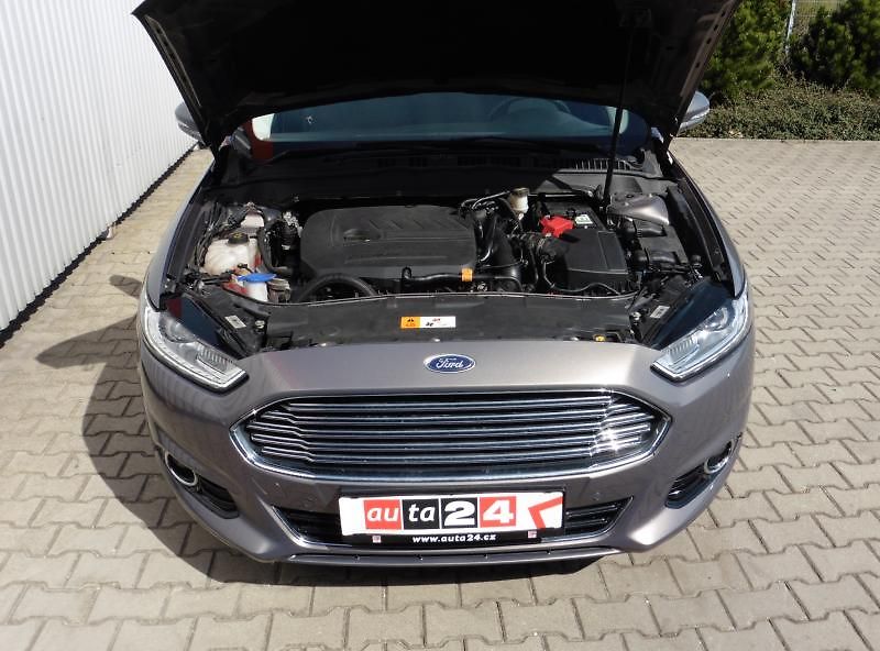 Ford Mondeo Titanium 1.5 EcoBoost - fotka 14 z 14