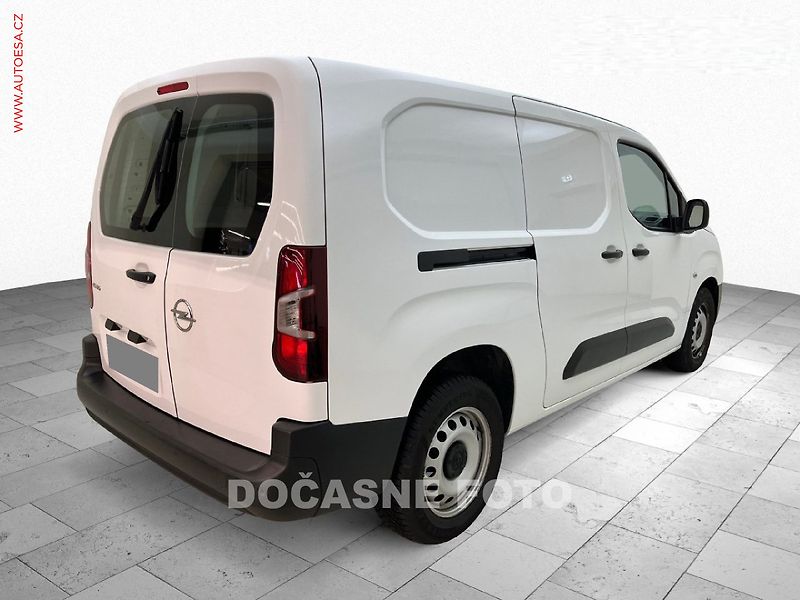 Opel Combo (2022) 1.5CDTi MAXi, 96kW, AC - fotka 3 z 7