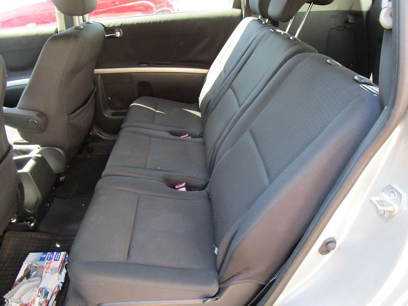 Toyota Corolla Verso 2,0D-85KW - fotka 8 z 17