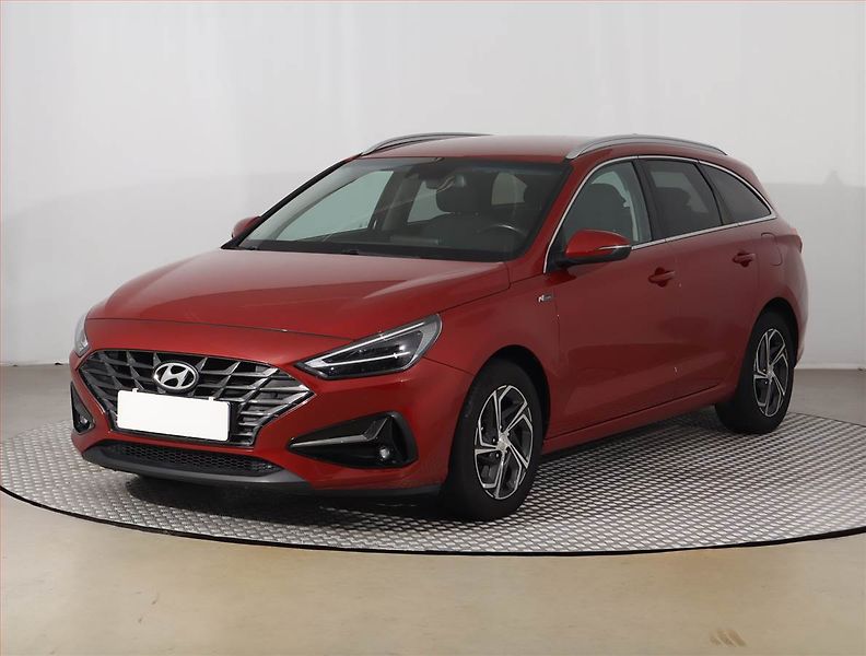 Hyundai i30 (2021) Family Comfort 1.6 CRDi - fotka 2 z 22