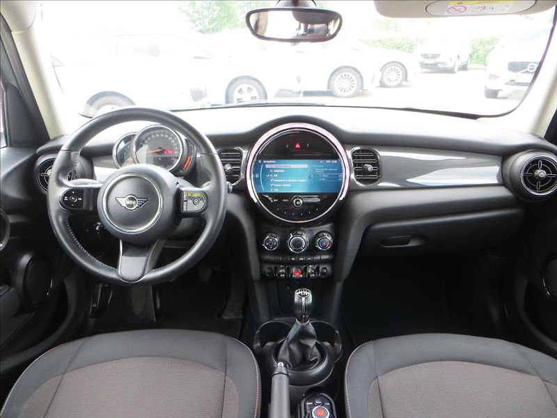 Mini Cooper 1,5 100kW CZ DPH Klima,Tempo - fotka 21 z 21
