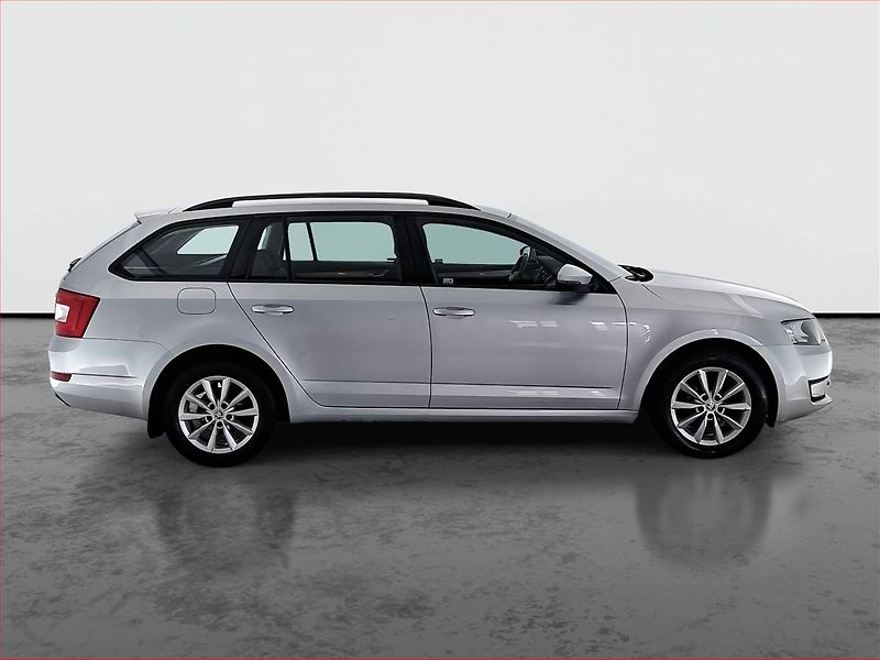 Škoda Octavia (2016) 1.6 TDI, Tempomat - fotka 6 z 14