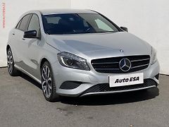 Mercedes-Benz Třídy A (2012) 1.6i A180, Sport, bixen, navi - fotografie inzerátu