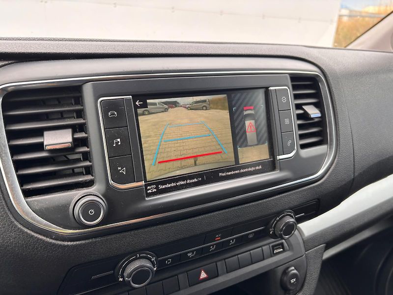 Toyota ProAce Verso 2.0 D-4D L0 Shuttle AT - fotka 18 z 22