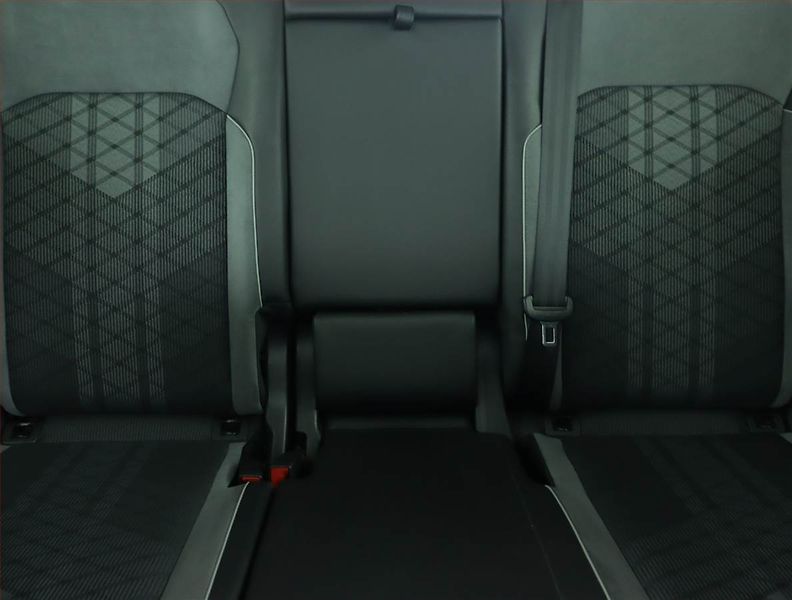Volkswagen Tiguan Allspace (2023) R-Line 2.0 TDI - fotka 10 z 17