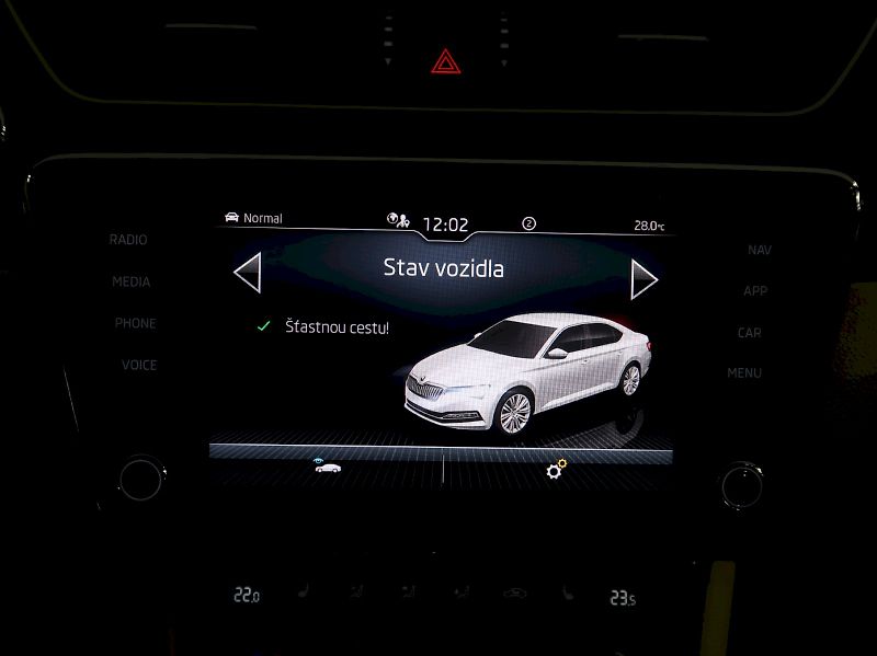 Škoda Superb (2022) STYLE 2.0TDI 147KW 4x4 DSG WEB - fotka 31 z 41