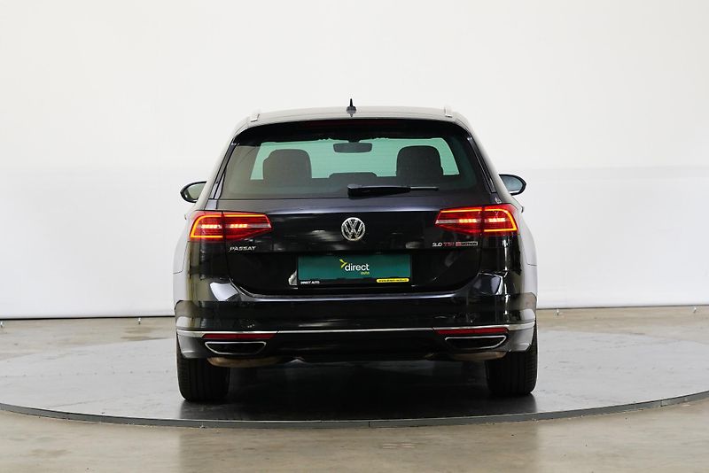 Volkswagen Passat - fotka 6 z 25