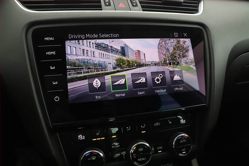 Škoda Octavia (2019) Scout 2.0 TDI, 4X4, Automat - fotka 15 z 21