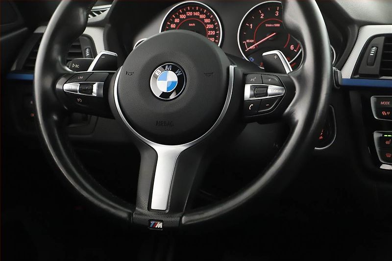 BMW Řada 4 (2017) 420d xDrive, 4X4, Automat - fotka 8 z 15