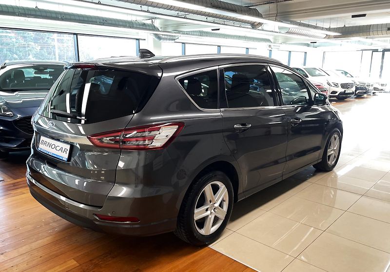 Ford S-MAX Titanium 2,0Ecoblue 110kW - fotka 6 z 30