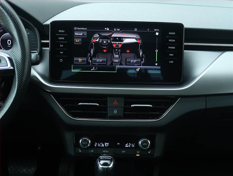 Škoda Kamiq (2019) 1.6 TDI, Automat, Navi - fotka 12 z 24