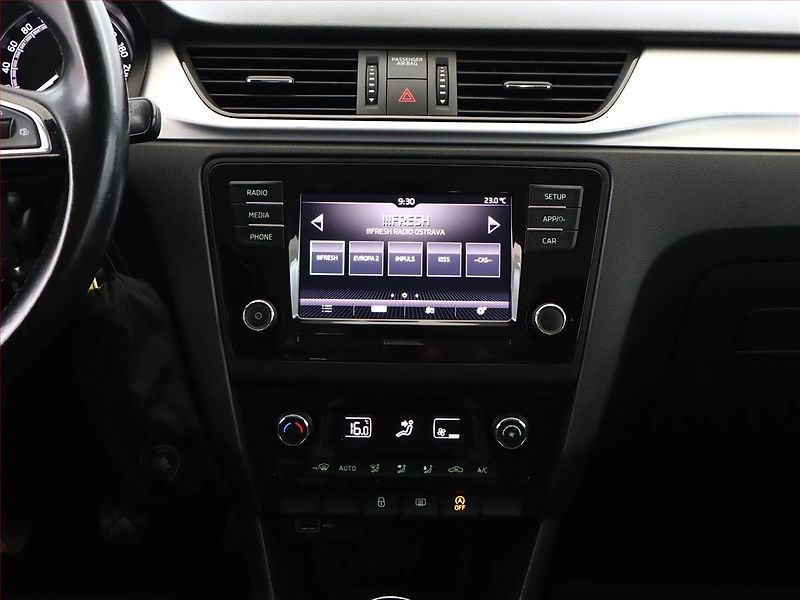 Škoda Rapid (2018) Spaceback 1.0 TSI, Serv.kniha - fotka 10 z 14