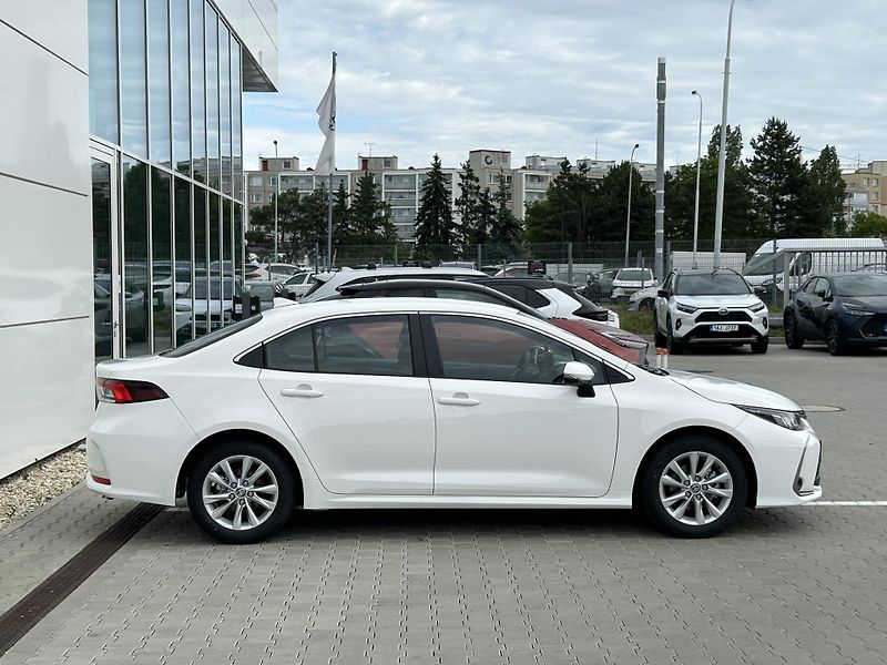 Toyota Corolla (2026) SD Limited Edition 1,8HEV AT - fotka 10 z 11