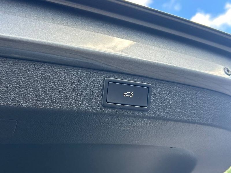 Škoda Karoq Fresh 7DSG 1,5TSI - fotka 23 z 24