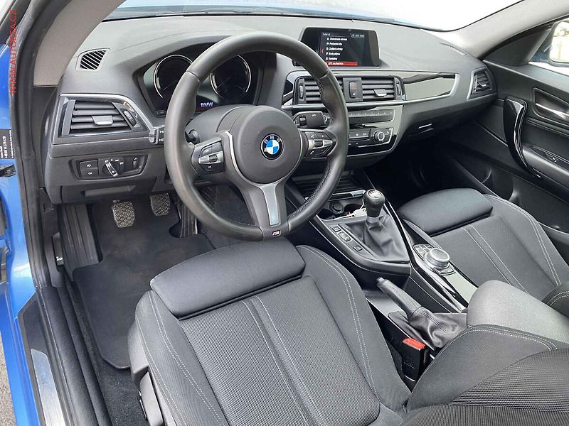 BMW Řada 2 (2019) 2.0d 218d, ČR, LED, navi - fotka 8 z 18