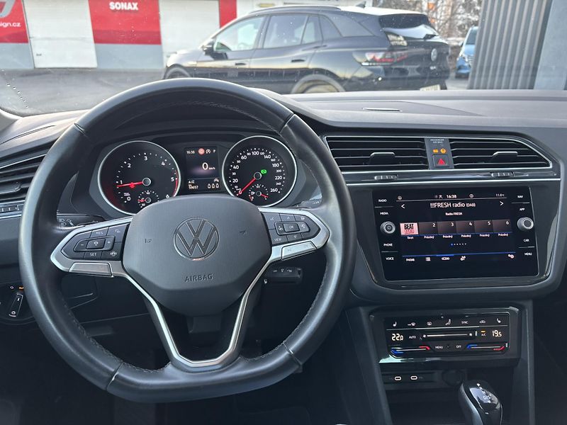 Volkswagen Tiguan (2023) Life 2.0 TDI (110 kW) AUT - fotka 9 z 18