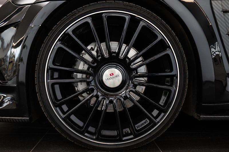 Porsche Panamera - fotka 20 z 26
