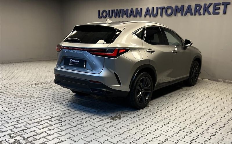 Lexus NX 450h plus 450H+ 2,5 PHEV EXECUTIVE TOP - fotka 2 z 17