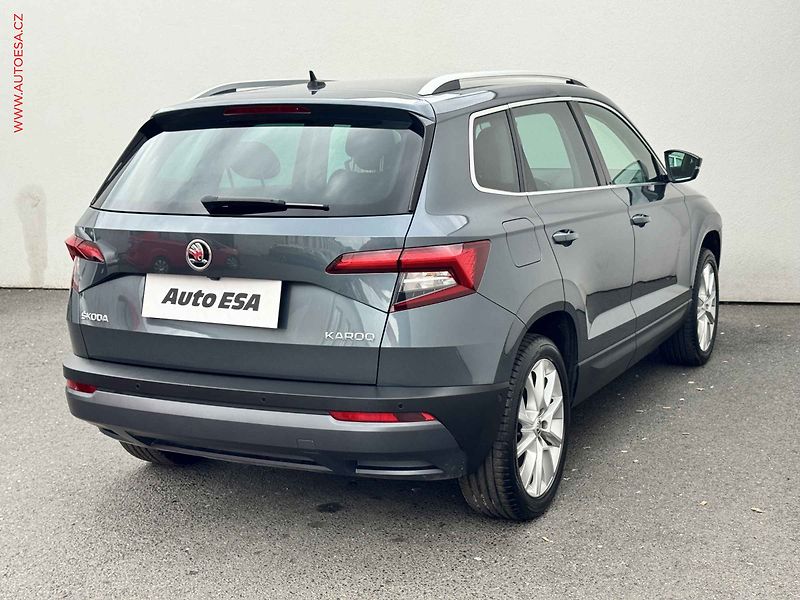 Škoda Karoq (2018) 1.0 TSi, Style, LED, kamera - fotka 6 z 15
