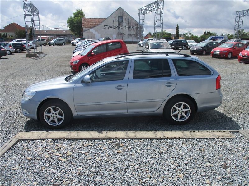 Škoda Octavia 1,2 TSI, klima,tažné,serviska, - fotka 4 z 24
