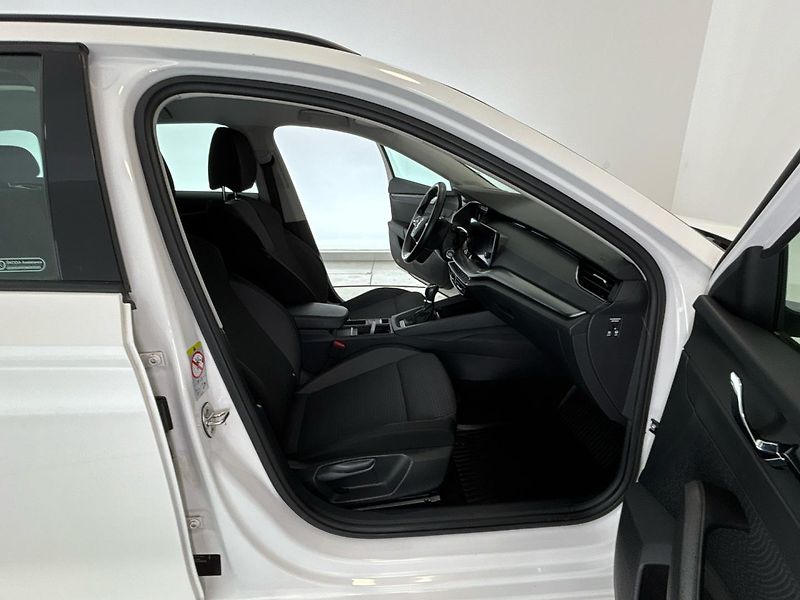 Škoda Octavia Ambition - fotka 9 z 29
