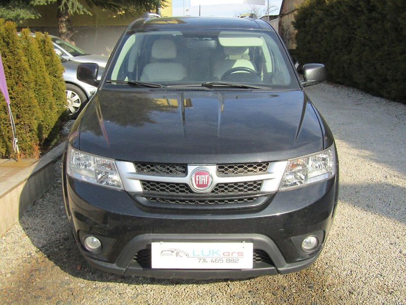 Fiat Freemont (2013) 2.0 JTD 100kW  7 MÍST - fotka 6 z 42