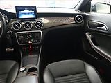 Mercedes-Benz CLA (2015) 220 CDI, Automat, Kůže, Navi - náhled 8