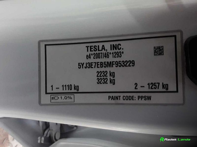 Tesla Model 3 (2021) Long Range AWD 75 kWh | Tažné - fotka 10 z 12
