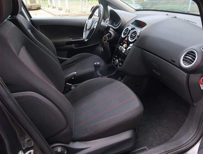 Opel Corsa (2011) 1.2, ČR,1.maj, Serv.kniha - fotka 9 z 16