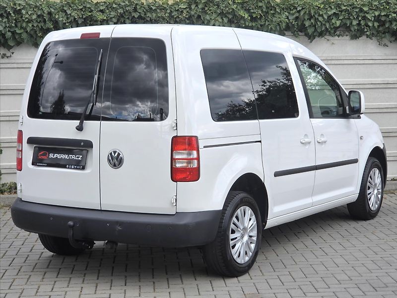 Volkswagen Caddy 1,6 TDi Trendline Tažné z. ČR - fotka 6 z 22