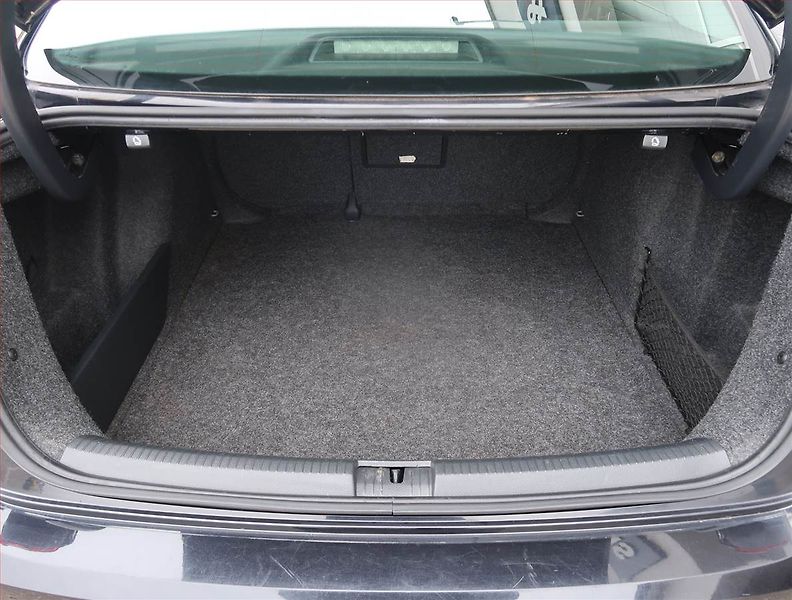 Volkswagen Jetta (2015) 1.2 TSI, Park. senzory - fotka 13 z 20