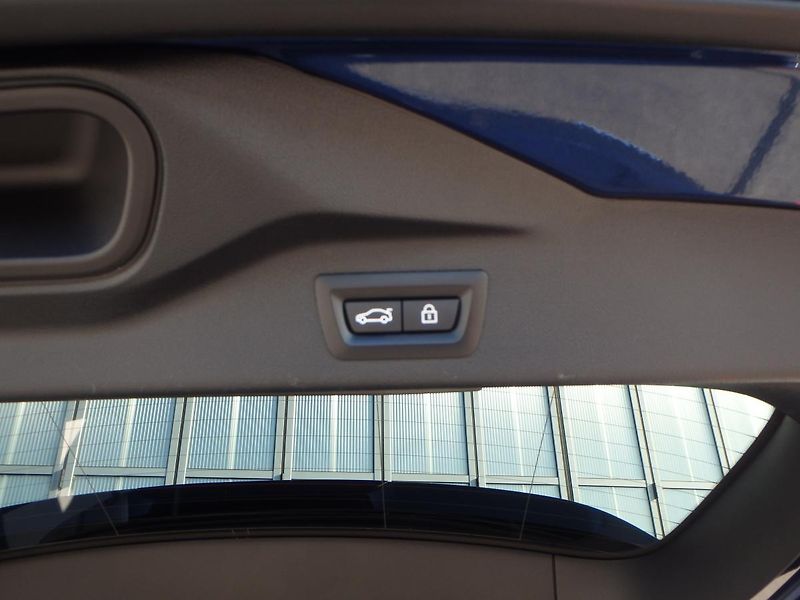 BMW X7 (2022) 4.0 d, INDIVIDUAL - fotka 20 z 26