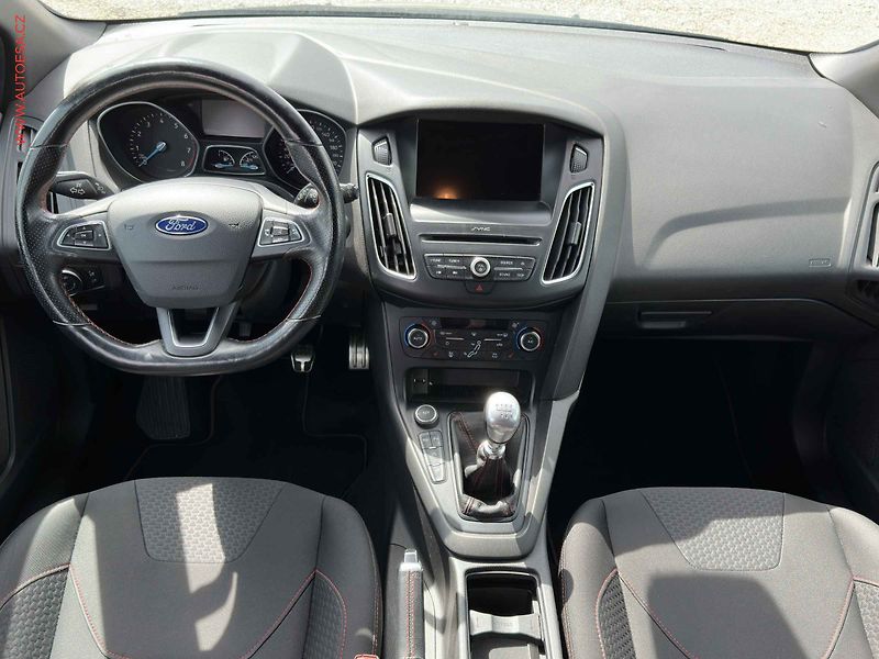 Ford Focus (2017) 1.5T, 2.maj,ČR, Klima - fotka 8 z 19