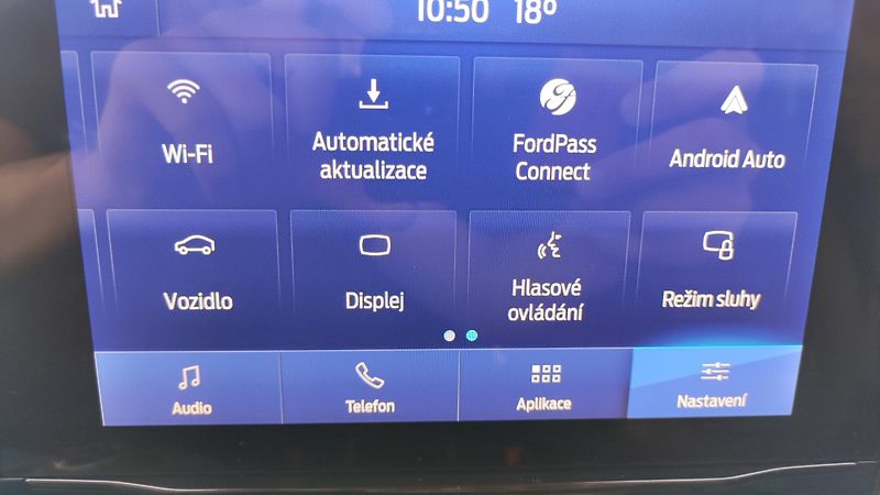 Ford Tourneo Custom (2020) - fotka 13 z 26