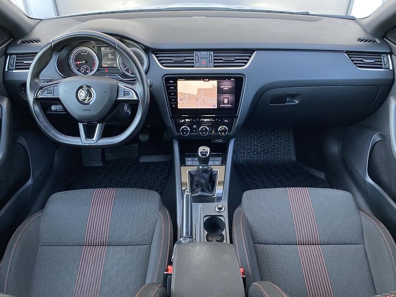 Škoda Octavia 2,0 TDI 110 kW Style - fotka 10 z 29