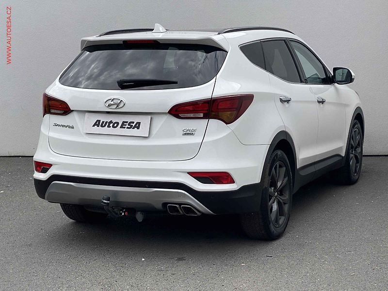 Hyundai Santa Fe (2016) 2.2 CRDi 4x4, Premium, AT - fotka 4 z 19